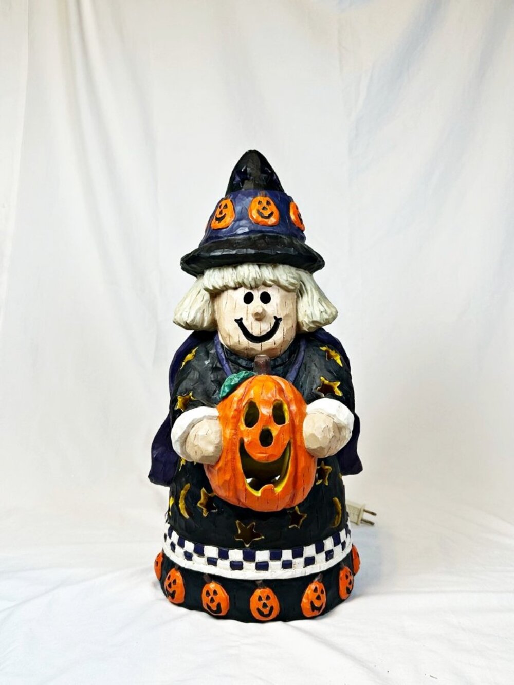 Vintage Mervyns Lighted Resin Witch with Jack-O-Lantern Pumpkin Halloween Decor